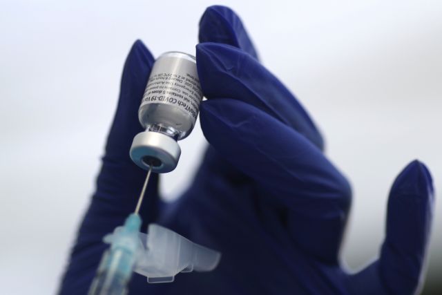 «Φρένο» στα SMS που ακυρώνουν το εμβόλιο για όσους νόσησαν