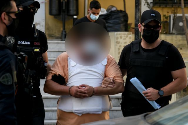 Ποινική δίωξη εις βάρος του 35χρονου για δύο κακουργήματα και δύο πλημμελήματα | tanea.gr