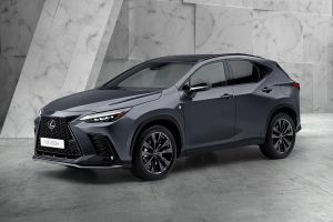 Το νέο NX της Lexus αλλάζει πρόσωπο και γίνεται φουλ υβριδικό