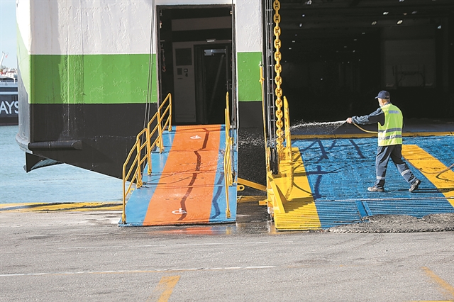 Ελλειμμα-ρεκόρ σε αξιωματικούς του εμπορικού ναυτικού