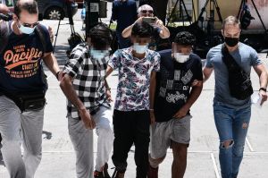 Άγιος Παντελεήμονας: Ποινική δίωξη για κακούργημα σε βάρος τριών ατόμων για τον ομαδικό βιασμό εγκύου