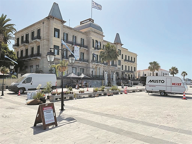 Τα τιρκουάζ ταξίδια του «Οδυσσέα»…