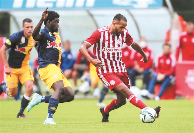 Επεσε σε… καραμπόλα