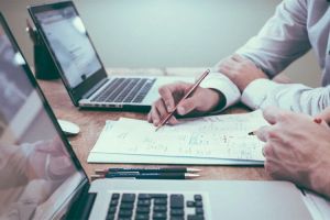 Εργασιακό: Οι απεργίες, τα ωράρια, οι υπερωρίες, ψηφιακή κάρτα, οι άδειες και οι απολύσεις