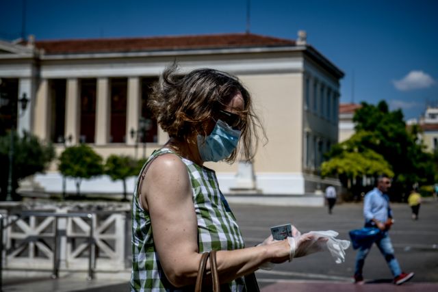 Λουκίδης: Στις 15 Ιουλίου ίσως καταργηθεί η χρήση μάσκας σε εξωτερικούς χώρους