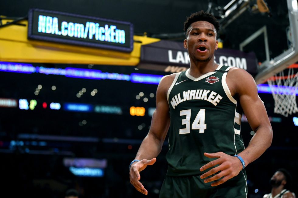 NBA: Η εμφάνιση του Γιάννη κόντρα στους Χοκς