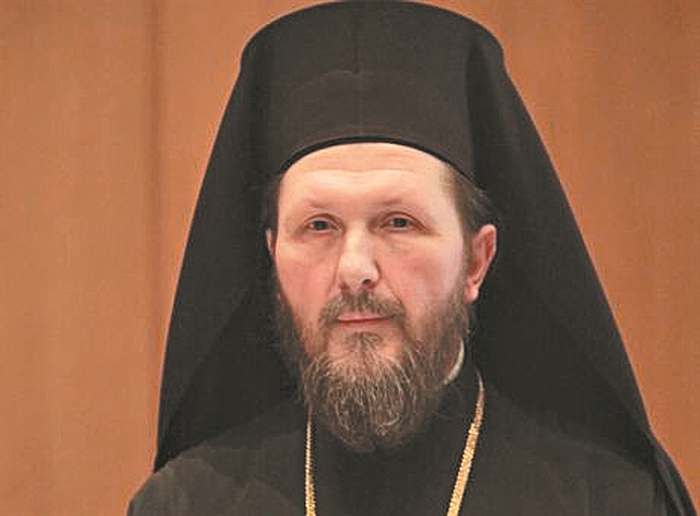 «Αν δεν είχαμε τα ράσα, θα είχαμε καεί»