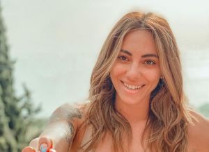 Ευρυδίκη Βαλαβάνη: Από την πολύ πείνα έφαγα κεφτεδάκια μέσα από παπούτσια μαζί με την ποδαρίλα!