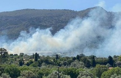 Χίος: Διπλή φωτιά κοντά στο ΚΥΤ της ΒΙΑΛ