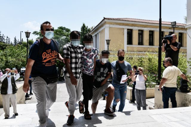 Άγιος Παντελεήμονας: Στον εισαγγελέα οι τρεις άνδρες που βίασαν 25χρονη έγκυο με νοητική υστέρηση