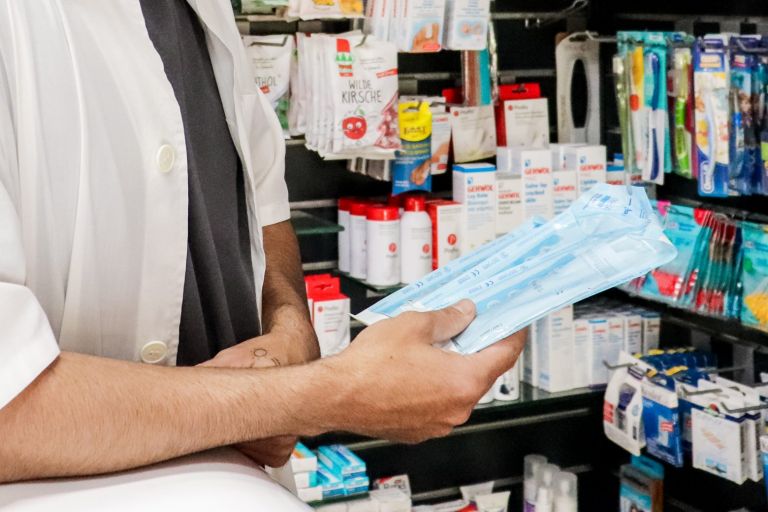 Μόνο από τα σούπερ μάρκετ θα διατίθενται τα τεστ στην Αχαΐα