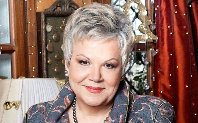 Τένια Μακρή: Ξεκαθαρίζει τι εννοούσε με το «γοητευτική προσωπικότητα ο πιλότος»