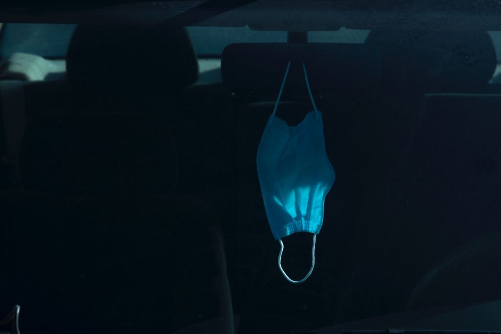 Πότε θα αρθούν τα μέτρα για τους εμβολιασμένους – Tα δύο μοντέλα για τη διασκέδαση