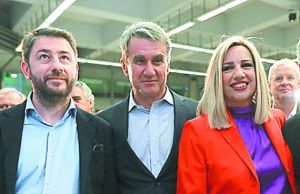 Καμπάνιες στην αφετηρία των εκλογών για τον διάδοχο στο ΚΙΝΑΛ