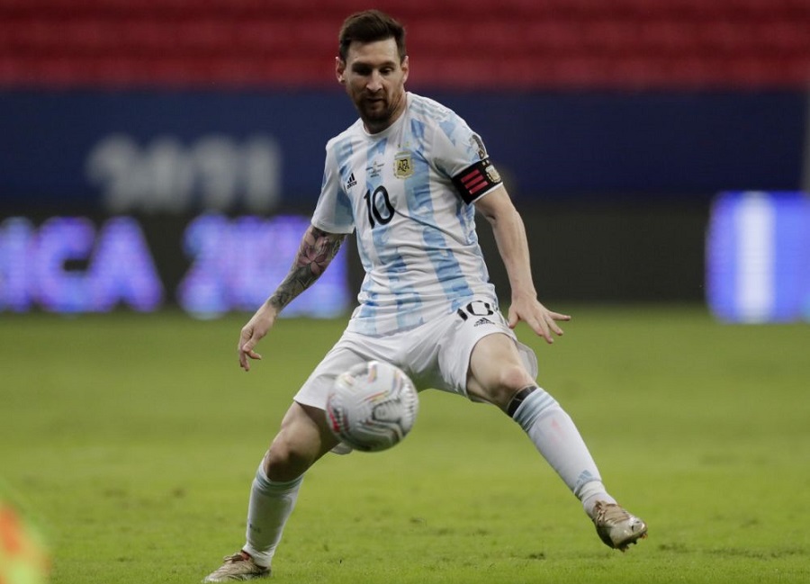 Ο Μέσι έπιασε τον Μασεράνο στην κορυφή των συμμετοχών