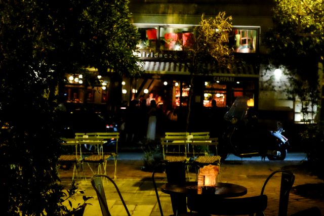 Μαγαζιά για εμβολιασμένους και μη: Τι θα ισχύει για εργαζόμενους και πελάτες