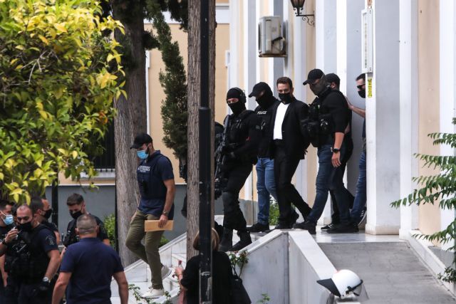 Πότε ο πιλότος είπε «φέρτε μου να υπογράψω την ομολογία» | tanea.gr Πότε ο πιλότος είπε «φέρτε μου να υπογράψω την ομολογία» | tanea.gr