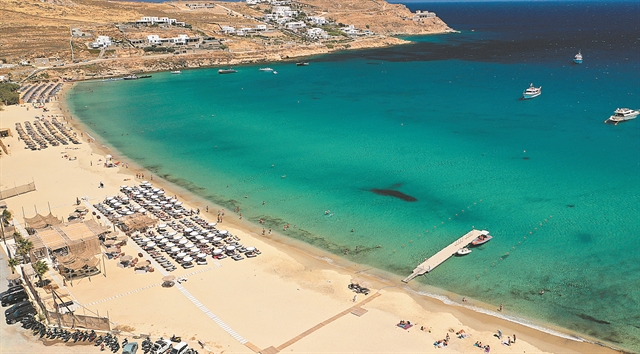 Από την Αθήνα μέχρι τη Μύκονο…