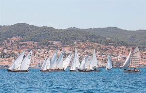 Τι «αγναντεύει» η Μπουμπουλίνα;