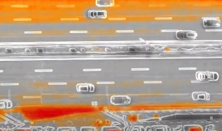 Καύσωνας: Πτήση με θερμική κάμερα πάνω από την Αθήνα