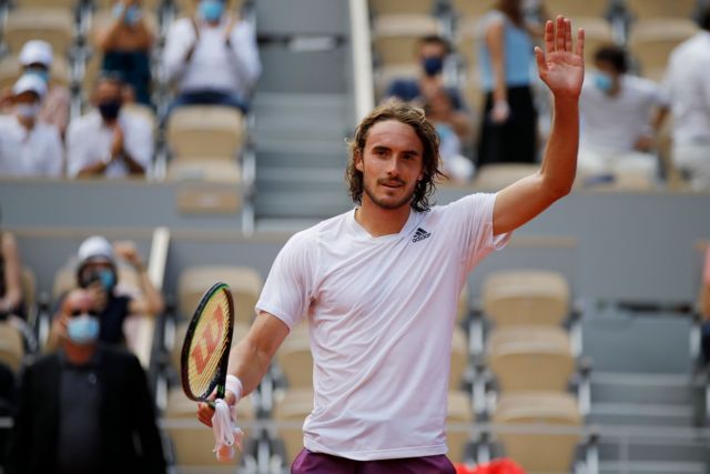 «Αέρας» ο Τσιτσιπάς στην οκτάδα