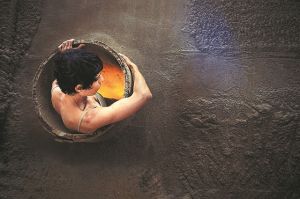 Η τέχνη φωτίζει το άγνωστο Αδριάνειο Υδραγωγείο