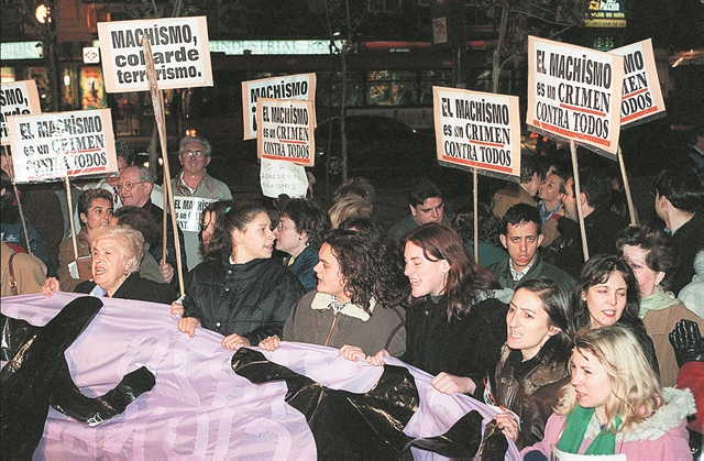 Δίπλα μας είναι: το παράδειγμα της Ισπανίας