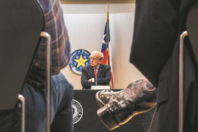 Σφίγγει ο κλοιός για τον Ομιλο Τραμπ