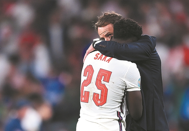 Εσωστρέφεια και κακό πρόσωπο