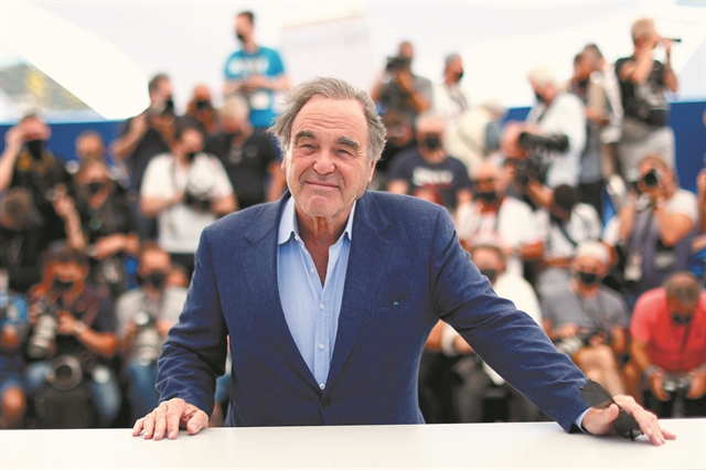 Ο Ολιβερ Στόουν «συναντά» ξανά τον Τζον Φ. Κένεντι