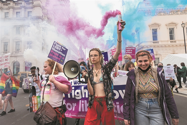 Οι ομοφοβικές επιθέσεις διαλύουν την αυταπάτη της ανεκτικότητας