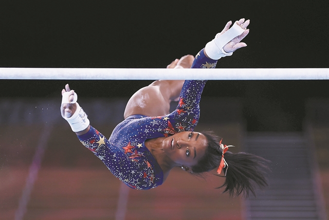 Ολο το βάρος στους ώμους της