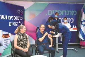 Κινητές ομάδες εμβολιασμών στα μεγάλα ξενοδοχεία