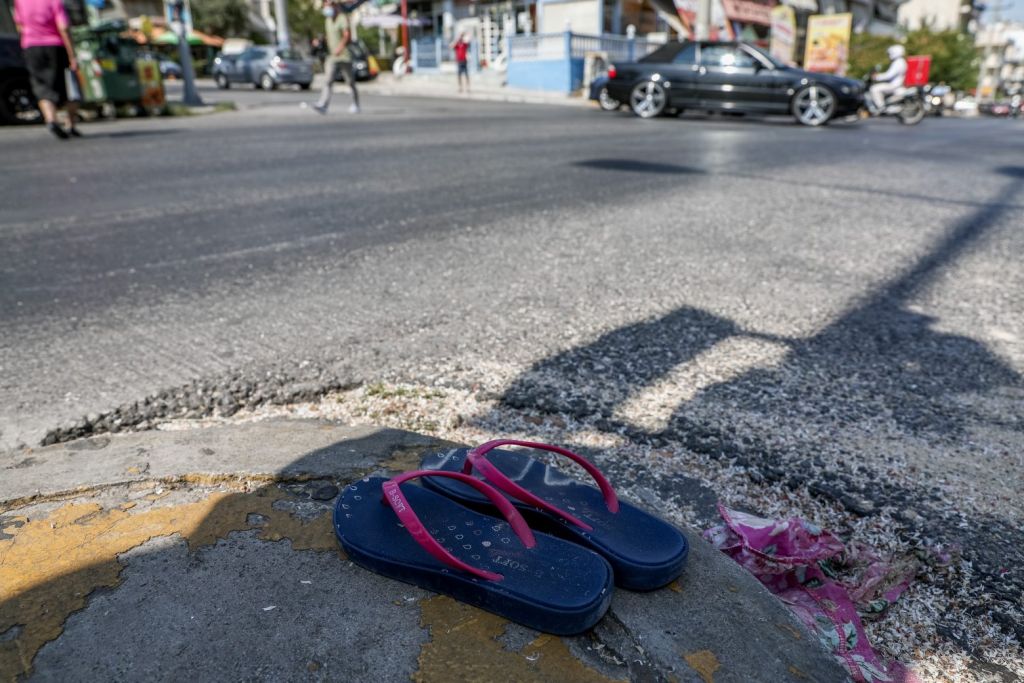 Νίκαια: Θρήνος για την 7χρονη που έχασε τη ζωή της στην άσφαλτο