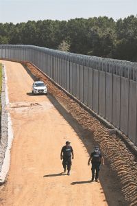 Σφραγίζουν τον Εβρο