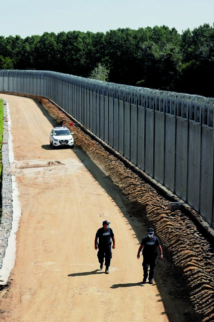 Επισπεύδεται η επέκταση του φράχτη στον Εβρο