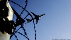 Γαλλία: Απελάσεις ισλαμιστών εξπρές
