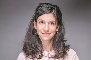 «Το “διαφορετικό” μάς αναγκάζει να αναθεωρήσουμε»