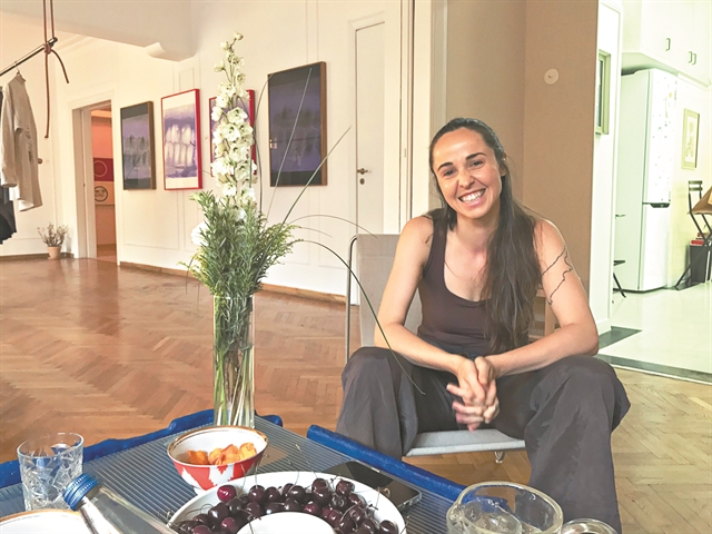 «Μια συλλογή σαν γλέντι παραδοσιακό»