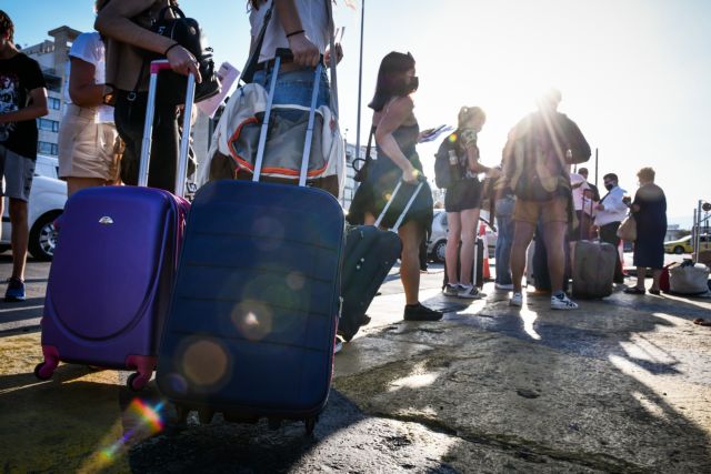 Ταξίδι με πλοίο: Πώς πάμε και πώς γυρίζουμε από τα νησιά – Όσα πρέπει να ξέρετε