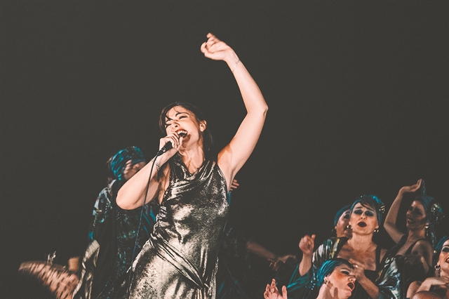 «Αγχος, δέος, ανελέητη χαρά»