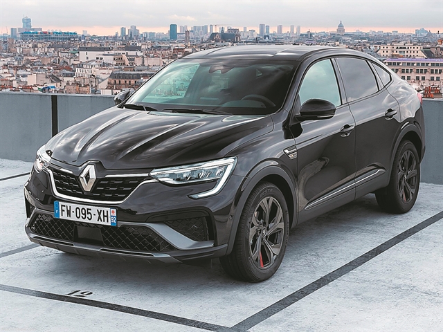 Παίρνουν διαβατήριο για τη χώρα μας