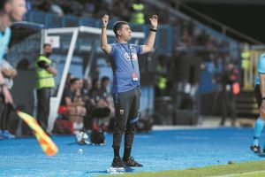 Ολα της ΑΕΚ δύσκολα