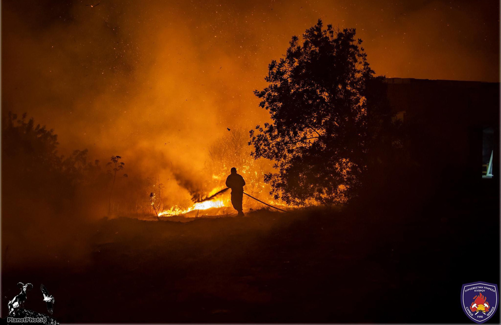 ΥΠΕΣ Κύπρου: «Βιώνουμε την καταστροφικότερη πυρκαγιά από καταβολής της Κυπριακής Δημοκρατίας»