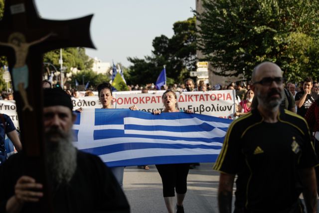 Οργή Θεοδωρίδου και Θεμιστοκλέους για τους αντιεμβολιαστές