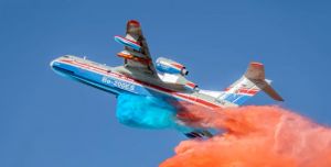Beriev Be-200: Αυτό είναι το νέο «υπερόπλο» της Πυροσβεστικής – Μπορεί να μεταφέρει 12 τόνους νερού