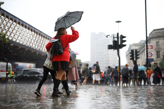 Βρετανία: Στο έλεος καταιγίδων το Λονδίνο