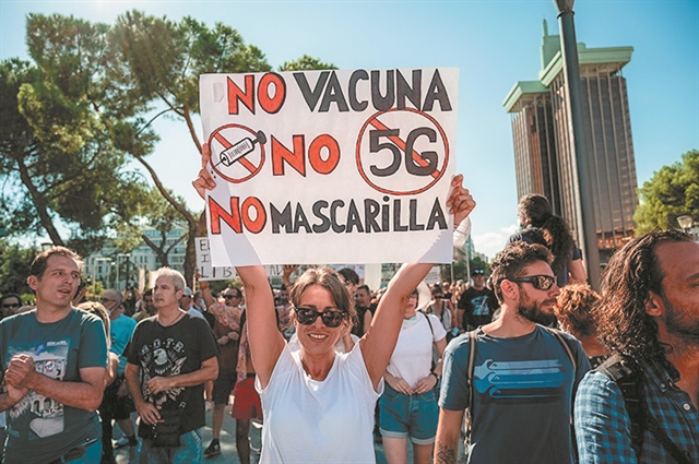 Το εμβόλιο και η Δημοκρατία