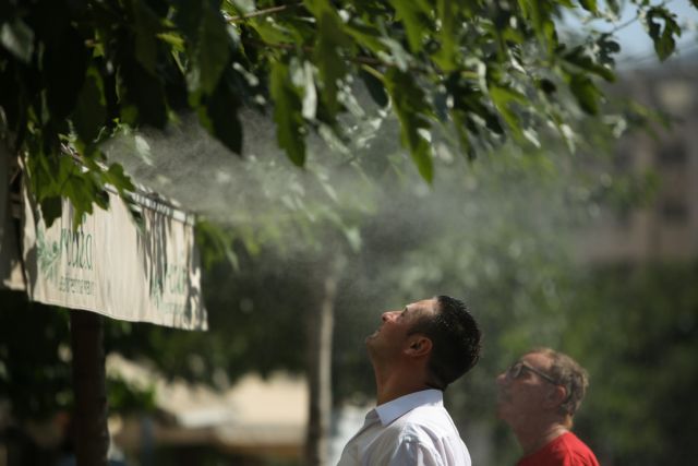 Καύσωνας: Ποιοι δημόσιοι υπάλληλοι δεν θα πάνε στις δουλειές τους