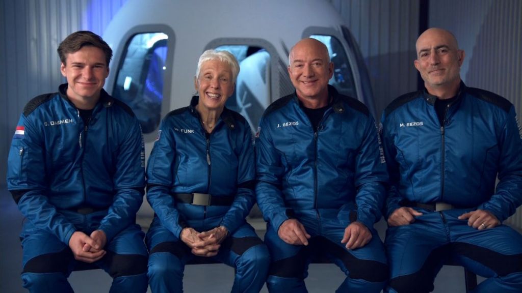 Τζεφ Μπέζος: Αντίστροφη μέτρηση για πτήση αναψυχής στο Διάστημα